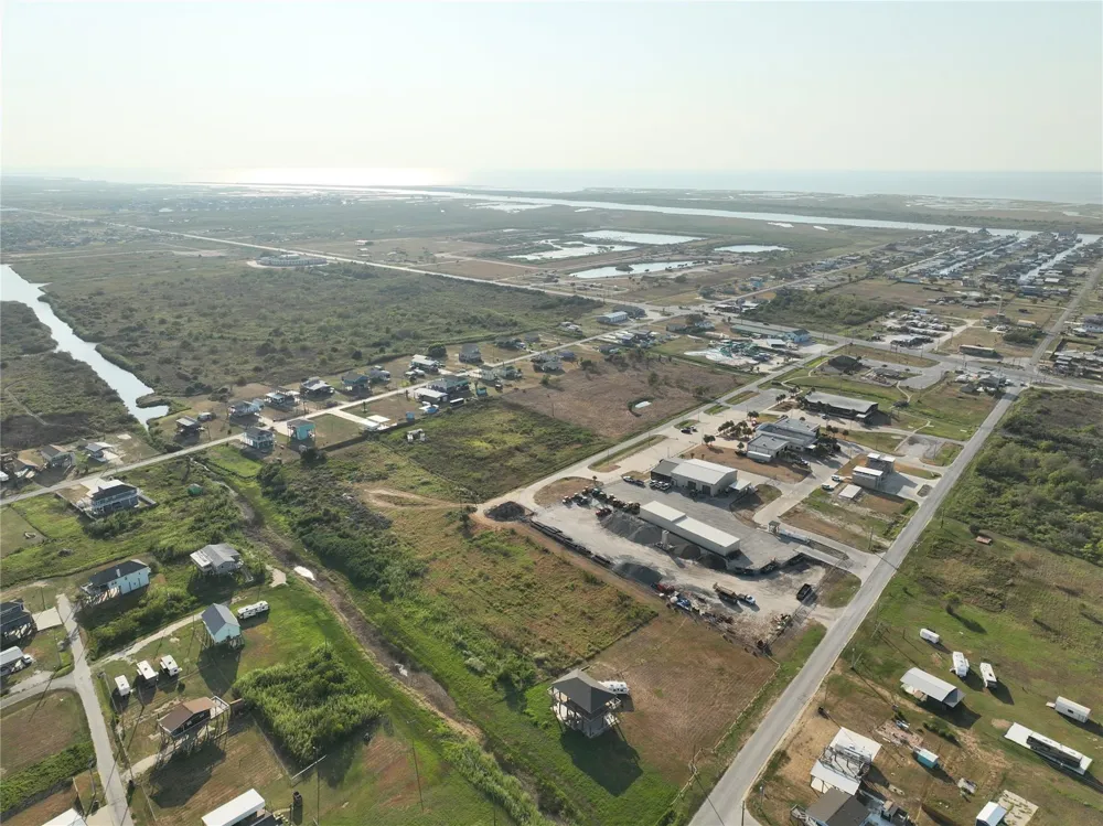 985 Noble Carl Drive Crystal Beach, TX 77650