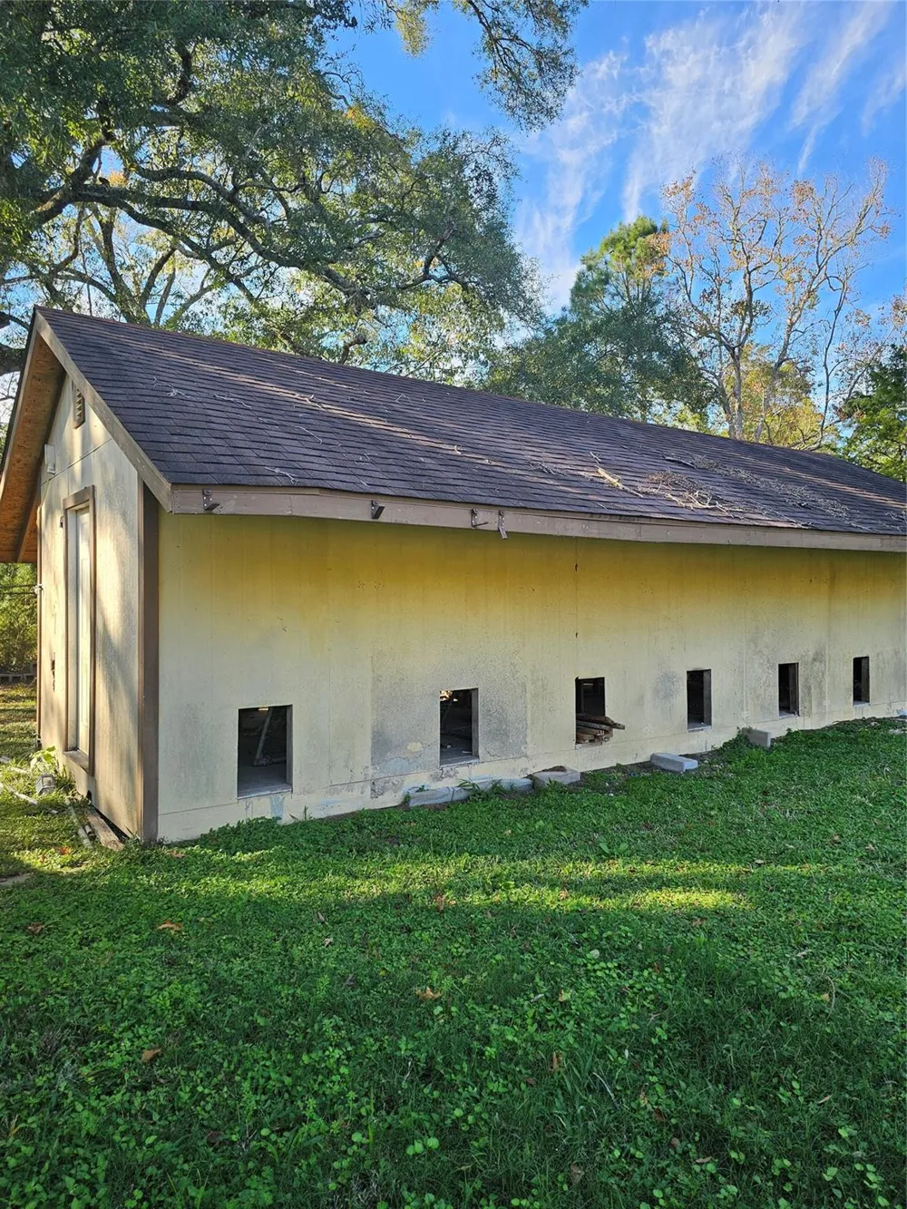 413 Speights Loop Road Hankamer, TX 77560