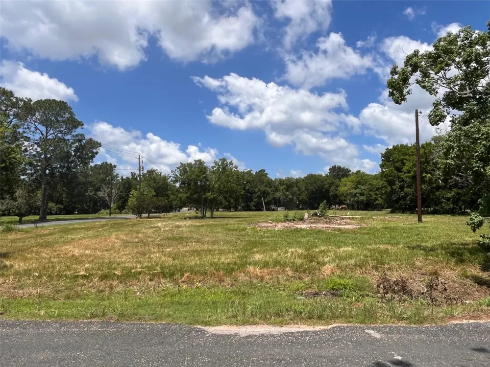 910 Grace Street El Campo, TX 77437