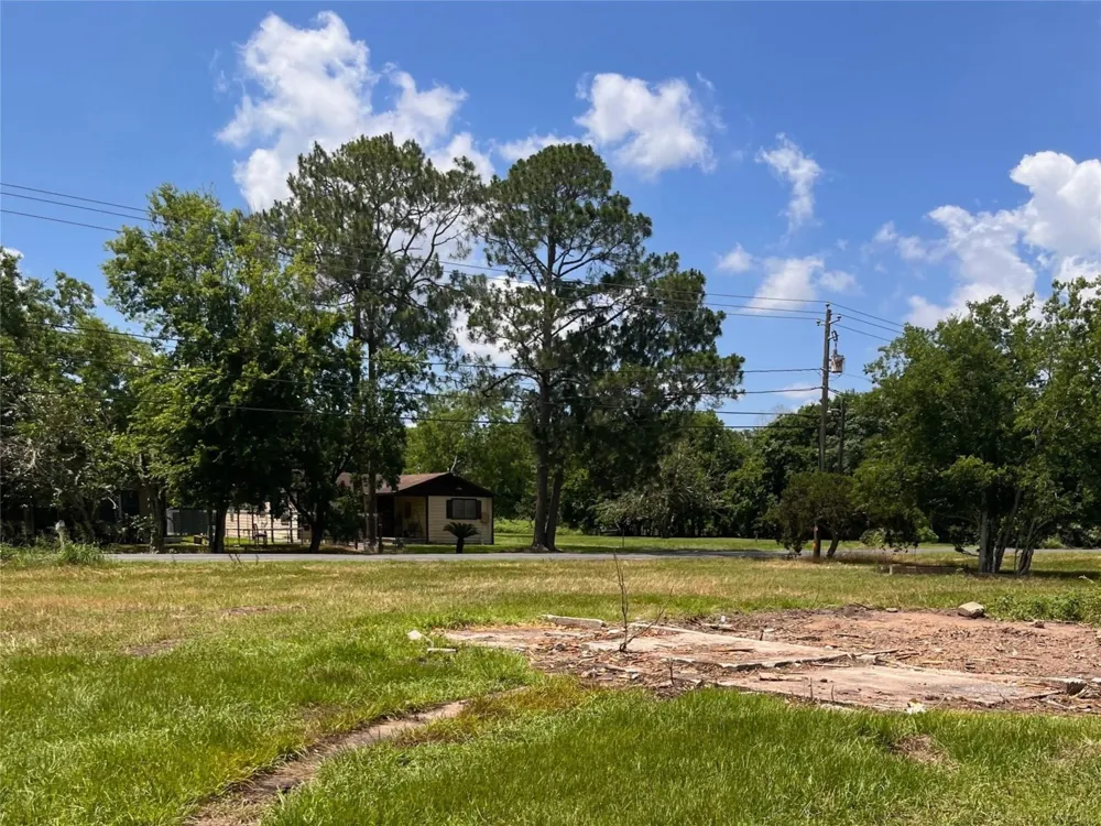 910 Grace Street El Campo, TX 77437