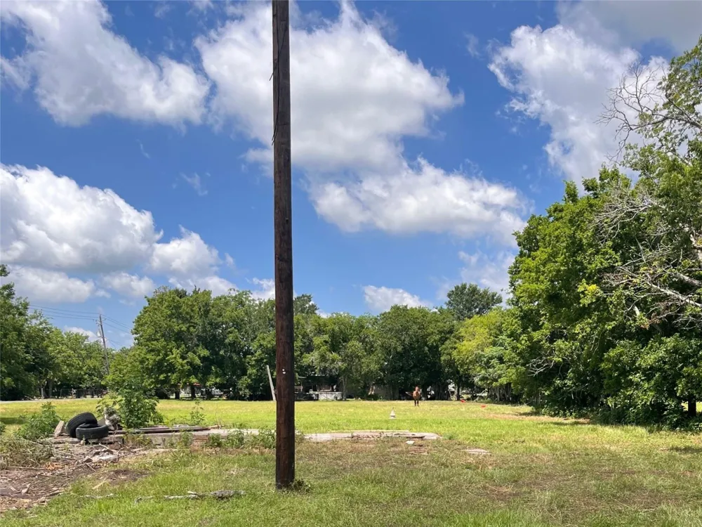 910 Grace Street El Campo, TX 77437