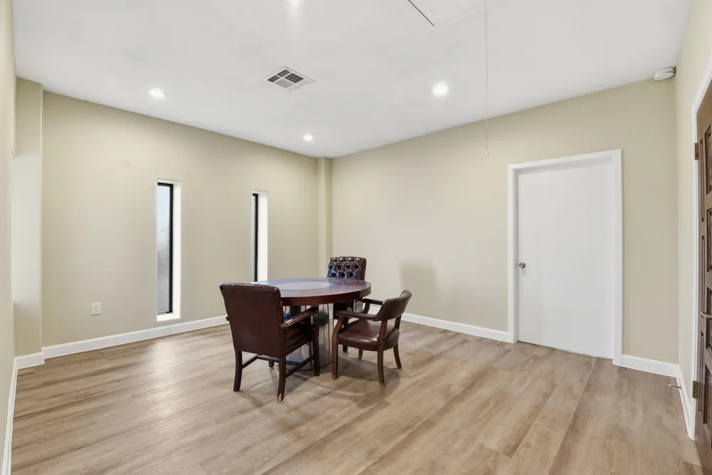 3911 Fulton Street Houston, TX 77009