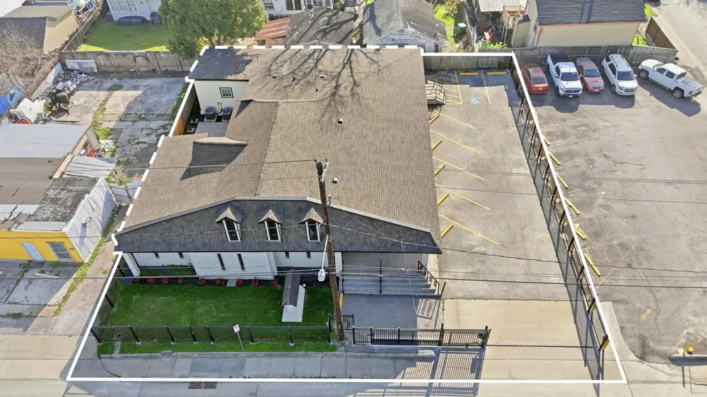 3911 Fulton Street Houston, TX 77009