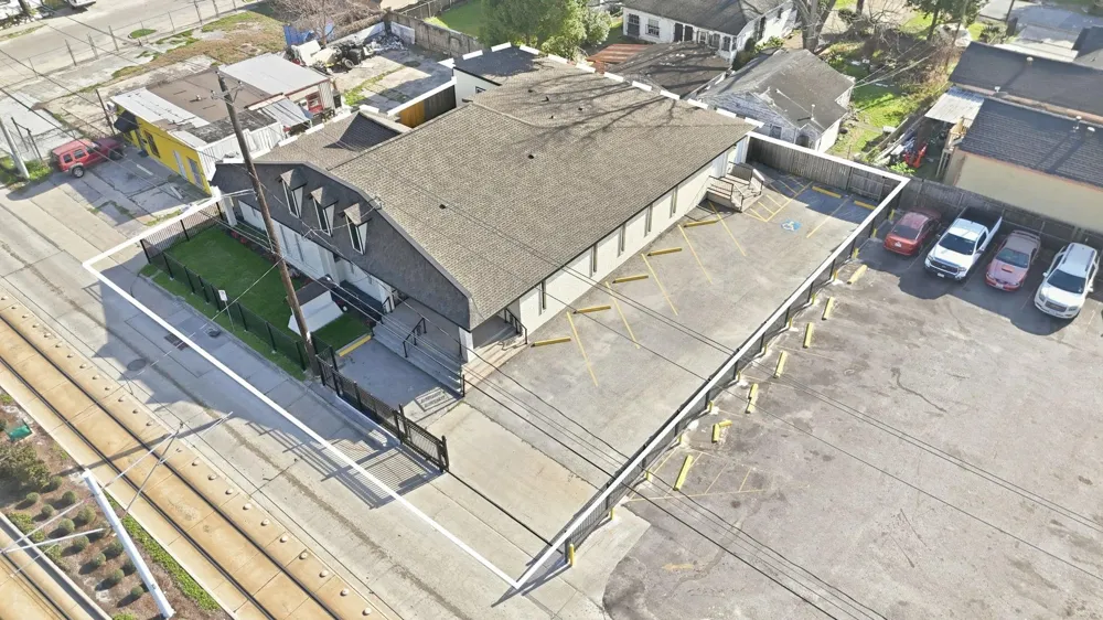 3911 Fulton Street Houston, TX 77009