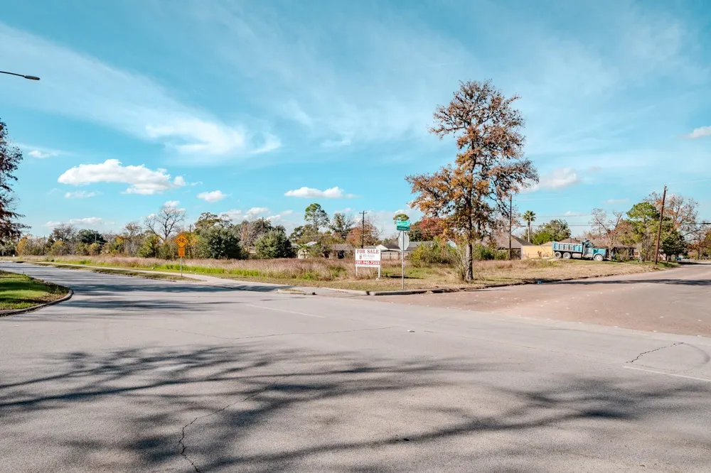 7355 Bellfort Avenue Houston, TX 77087