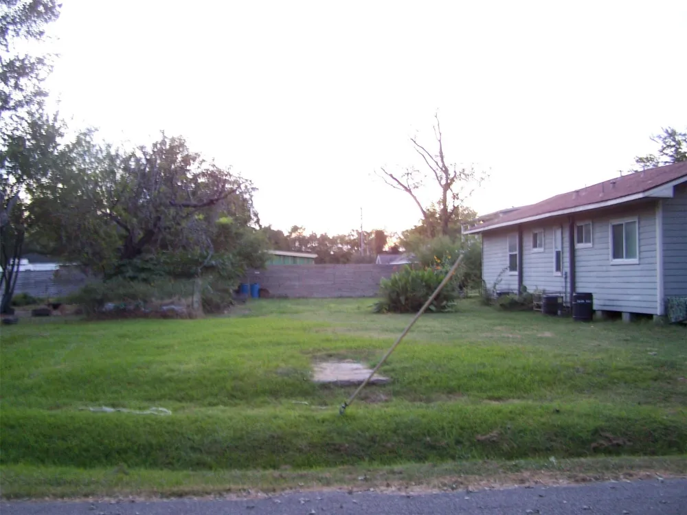 2403 Davis Street Houston, TX 77026