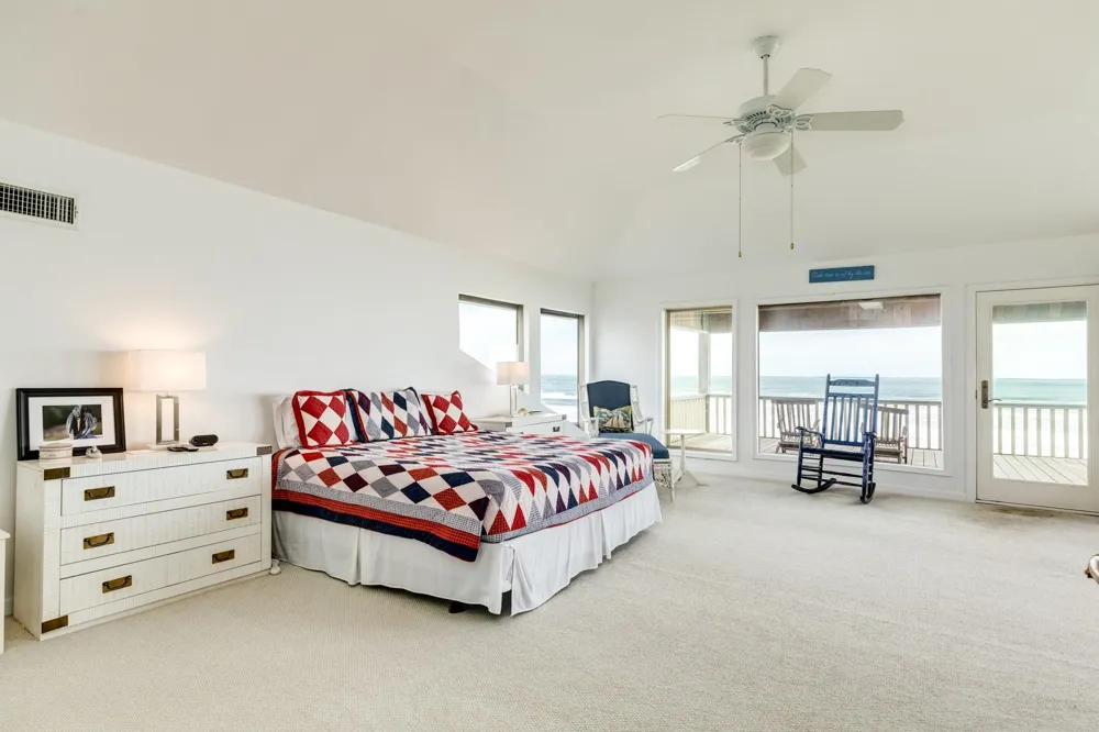 4223 Long Tom Court Galveston, TX 77554