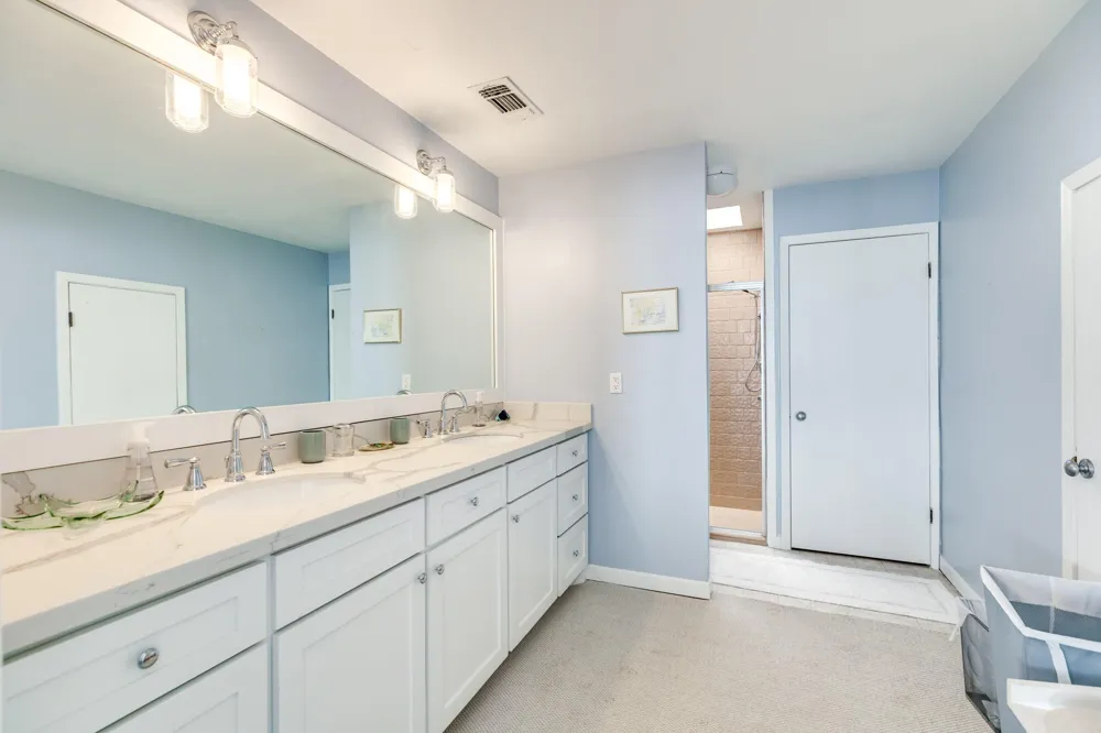 4223 Long Tom Court Galveston, TX 77554