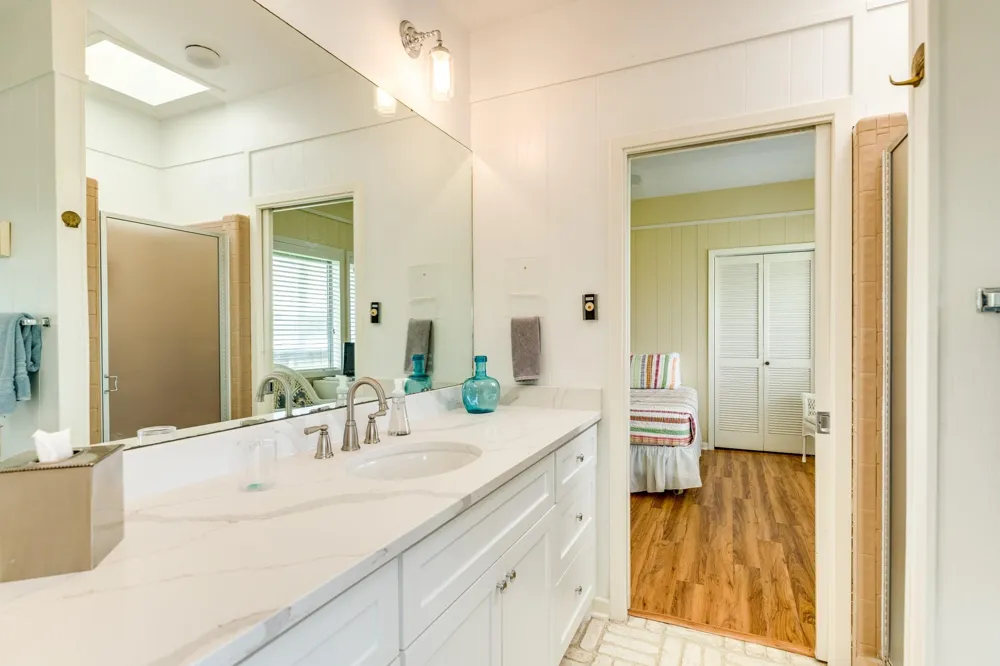 4223 Long Tom Court Galveston, TX 77554