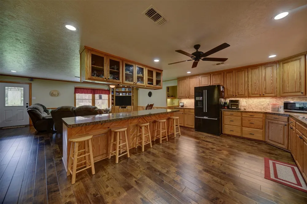 22305 Thistle Lane New Ulm, TX 78950