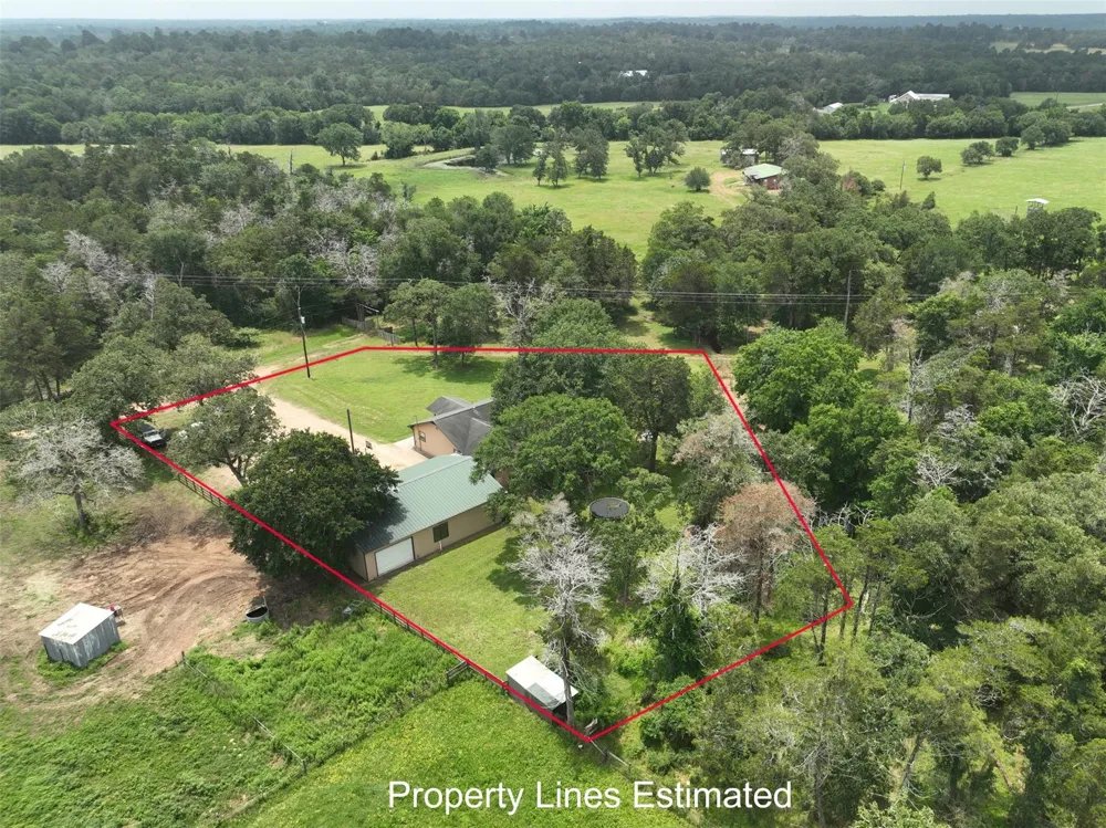 22305 Thistle Lane New Ulm, TX 78950