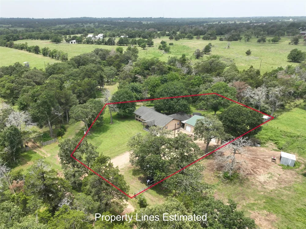 22305 Thistle Lane New Ulm, TX 78950