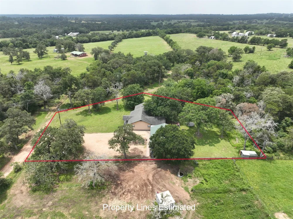 22305 Thistle Lane New Ulm, TX 78950