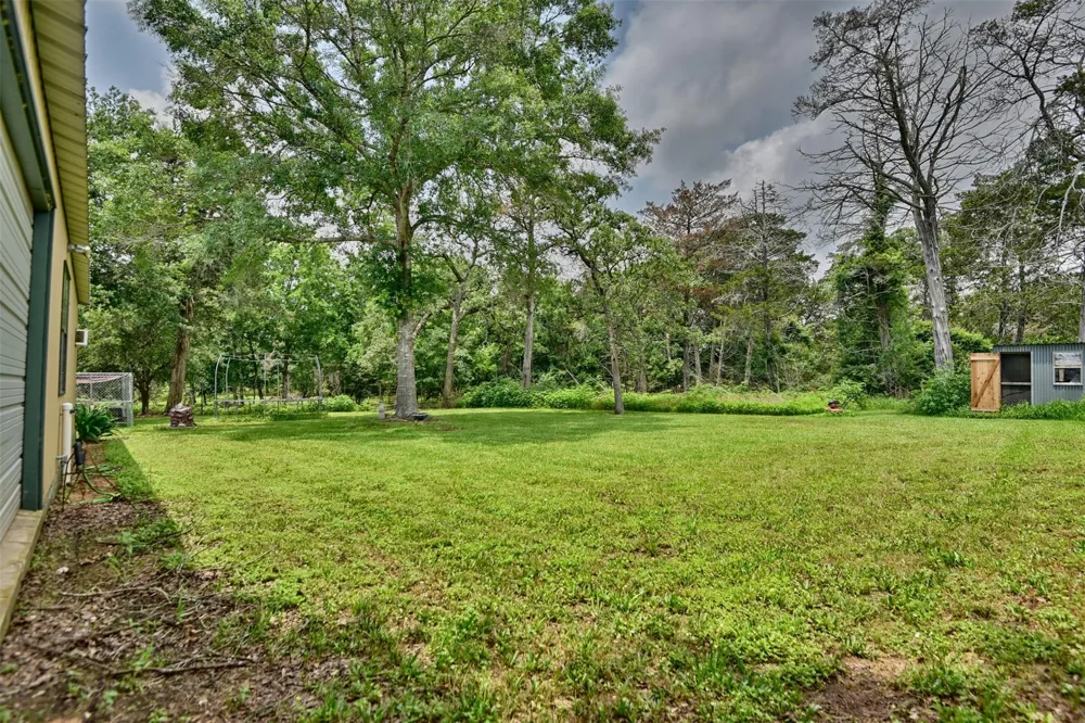 22305 Thistle Lane New Ulm, TX 78950
