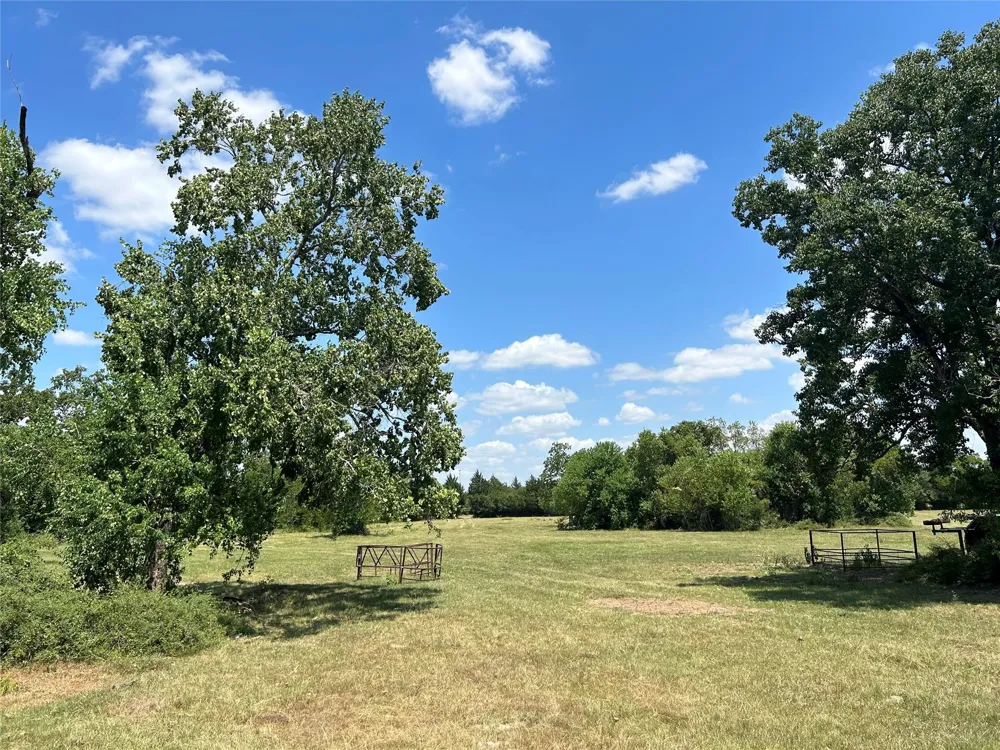 19522 Becker Road Hockley, TX 77447