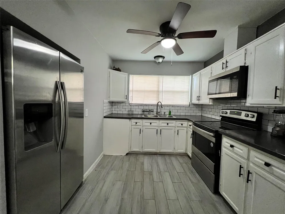 106 Avenue G Sugar Land, TX 77498