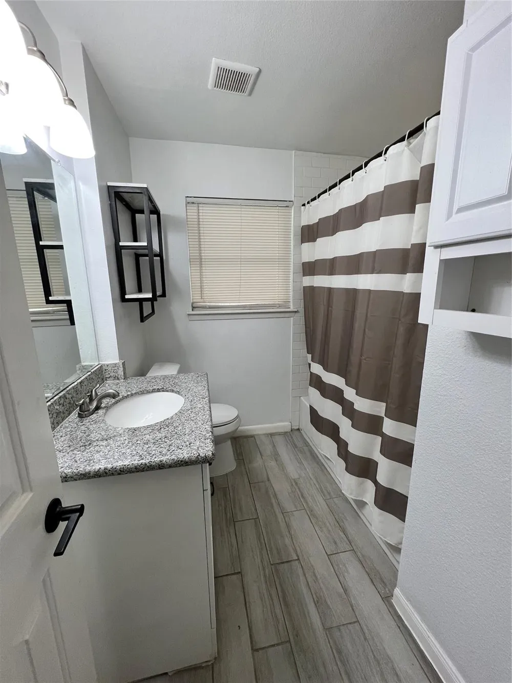 106 Avenue G Sugar Land, TX 77498