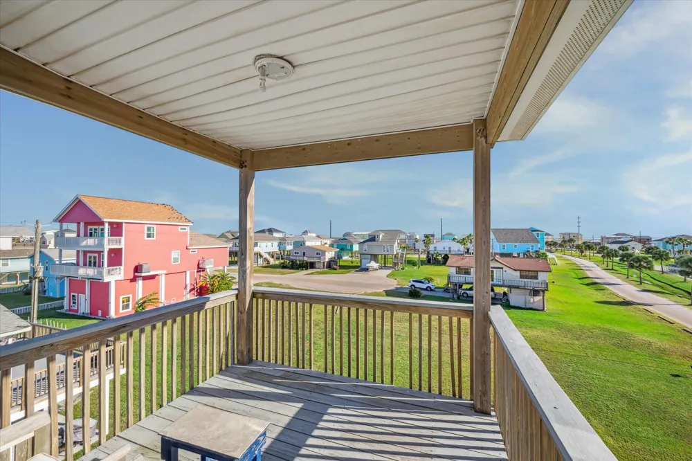 23013 Camino Street Galveston, TX 77554