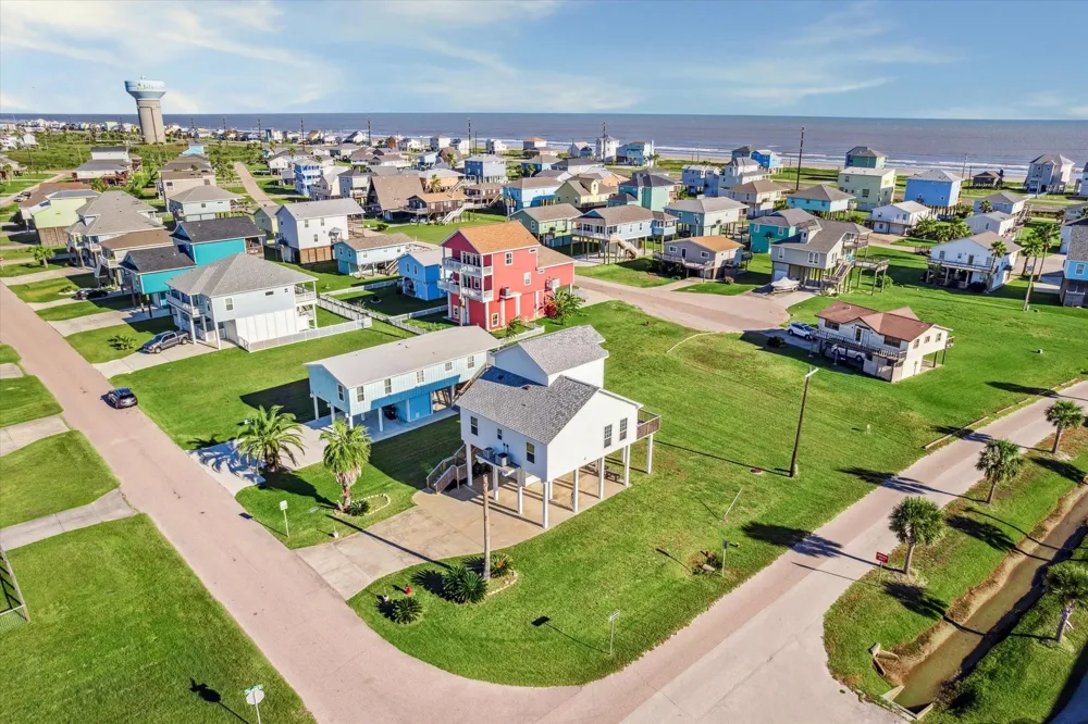 23013 Camino Street Galveston, TX 77554