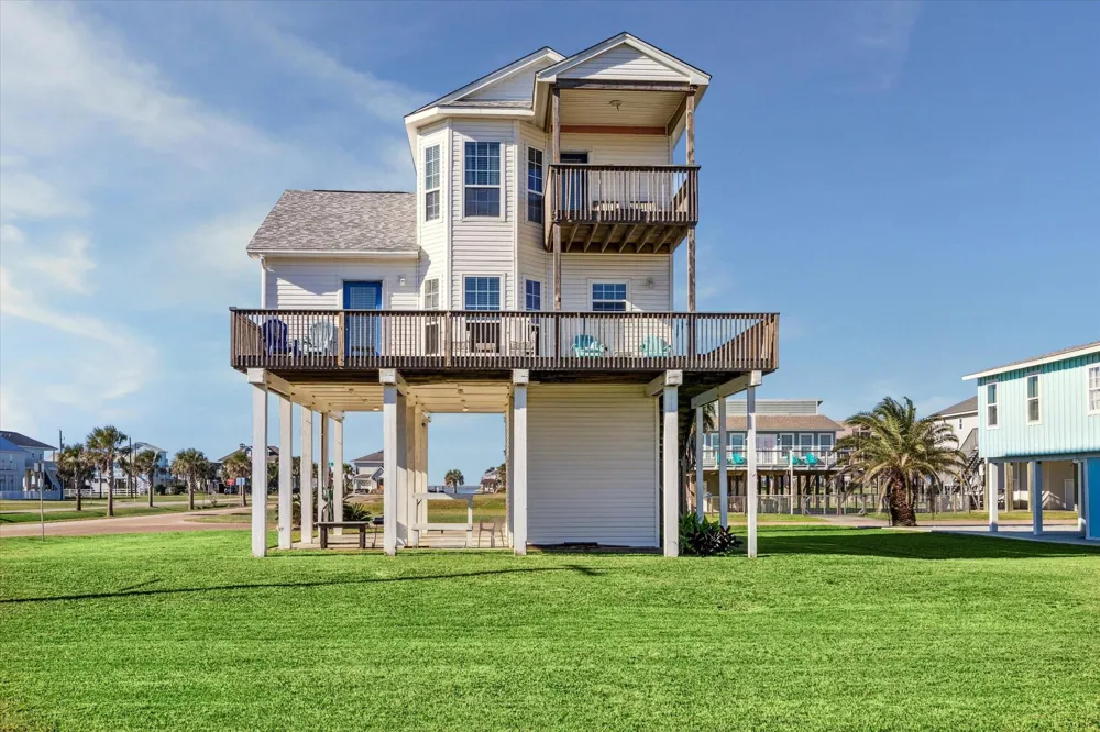23013 Camino Street Galveston, TX 77554