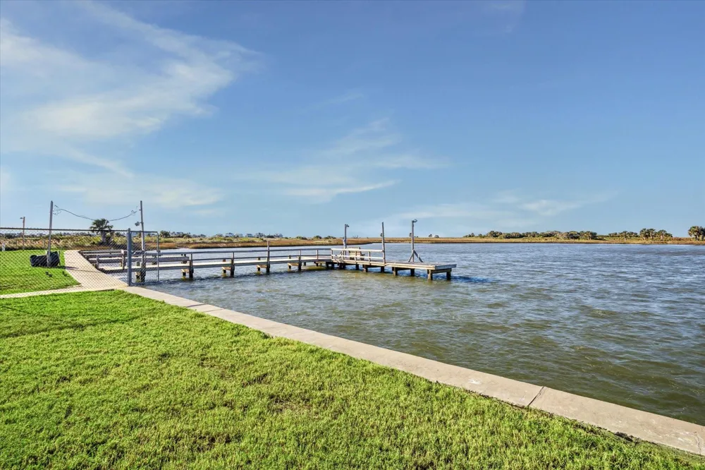 23013 Camino Street Galveston, TX 77554
