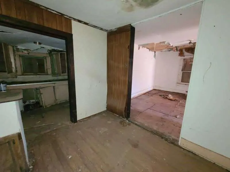 309 E Wharton Avenue Electra, TX 76360