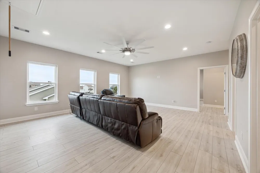 230 Bora Bora Drive Tiki Island, TX 77554