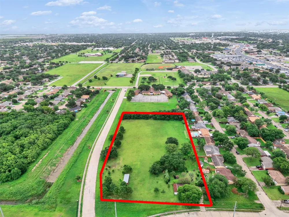 16th Avenue Texas City, TX 77590