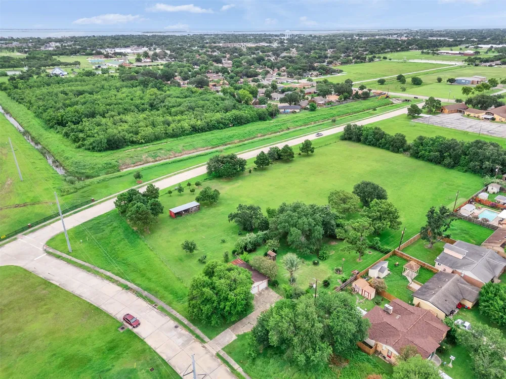 16th Avenue Texas City, TX 77590
