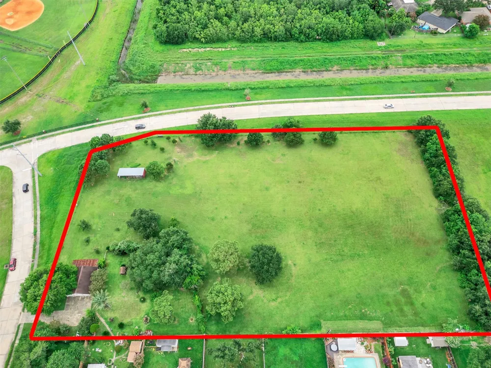 16th Avenue Texas City, TX 77590