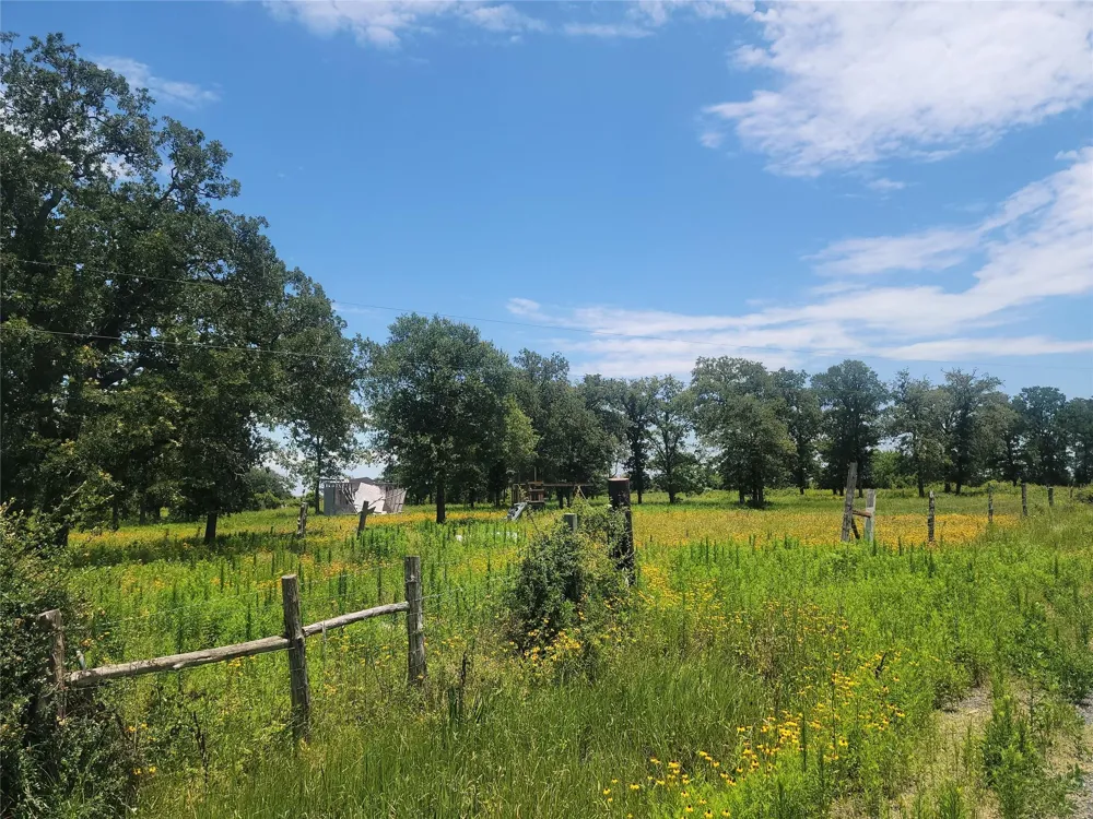 323 Summit Road Eagle Lake, TX 77434