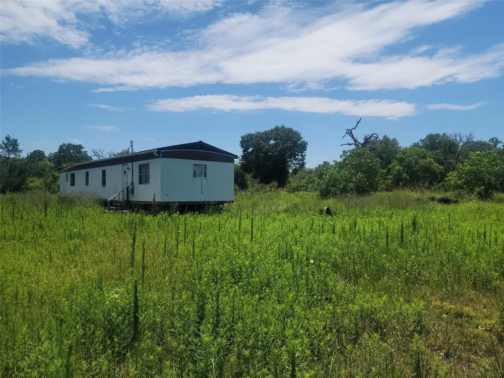323 Summit Road Eagle Lake, TX 77434