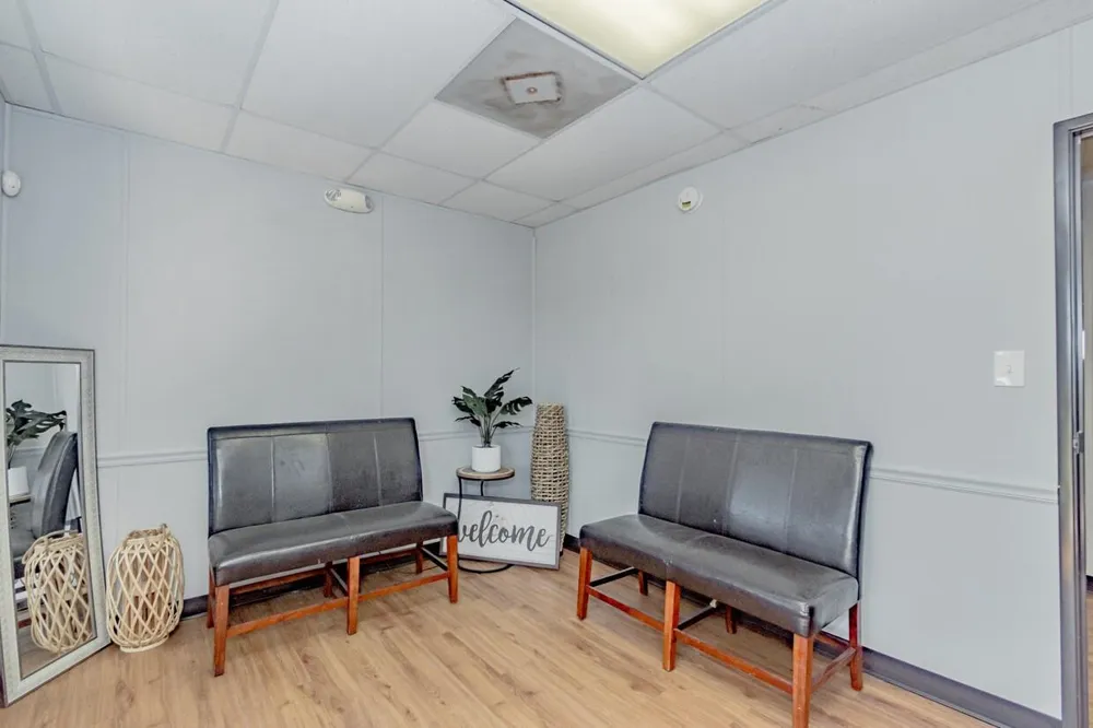 3373 E Highway 6 Alvin, TX 77511