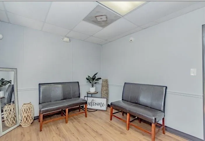 3373 E Highway 6 Alvin, TX 77511