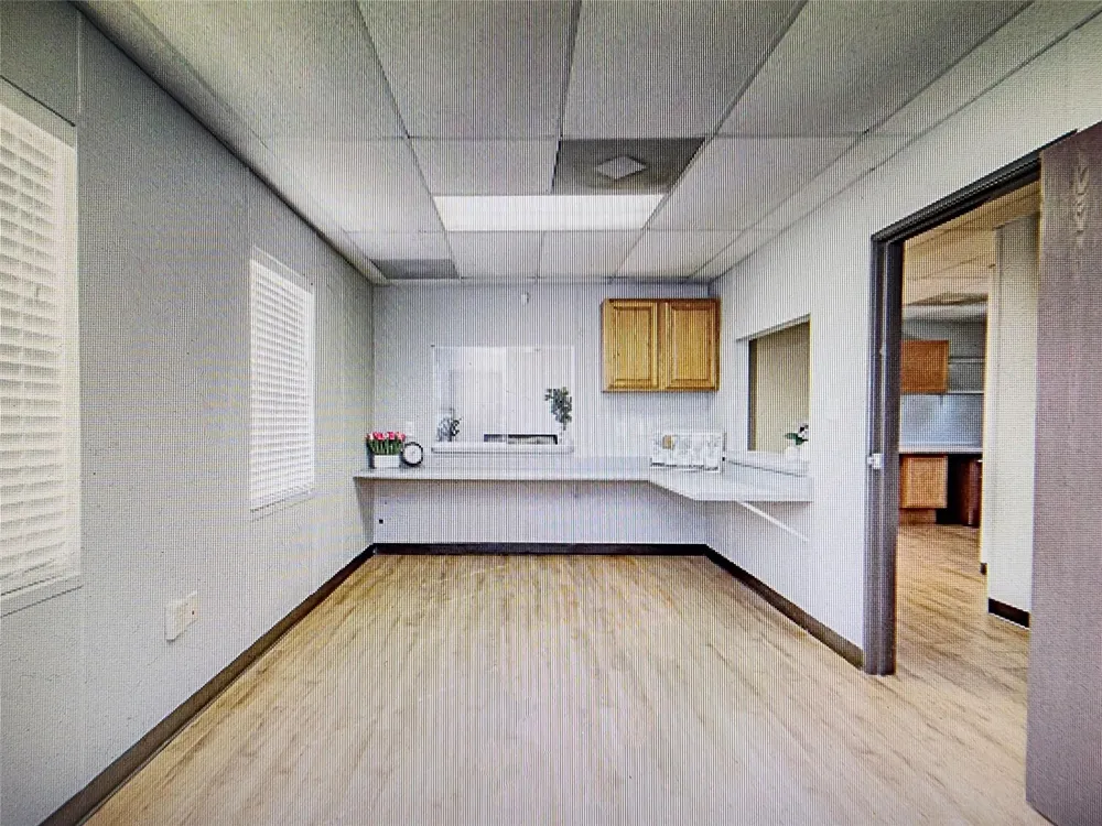 3373 E Highway 6 Alvin, TX 77511