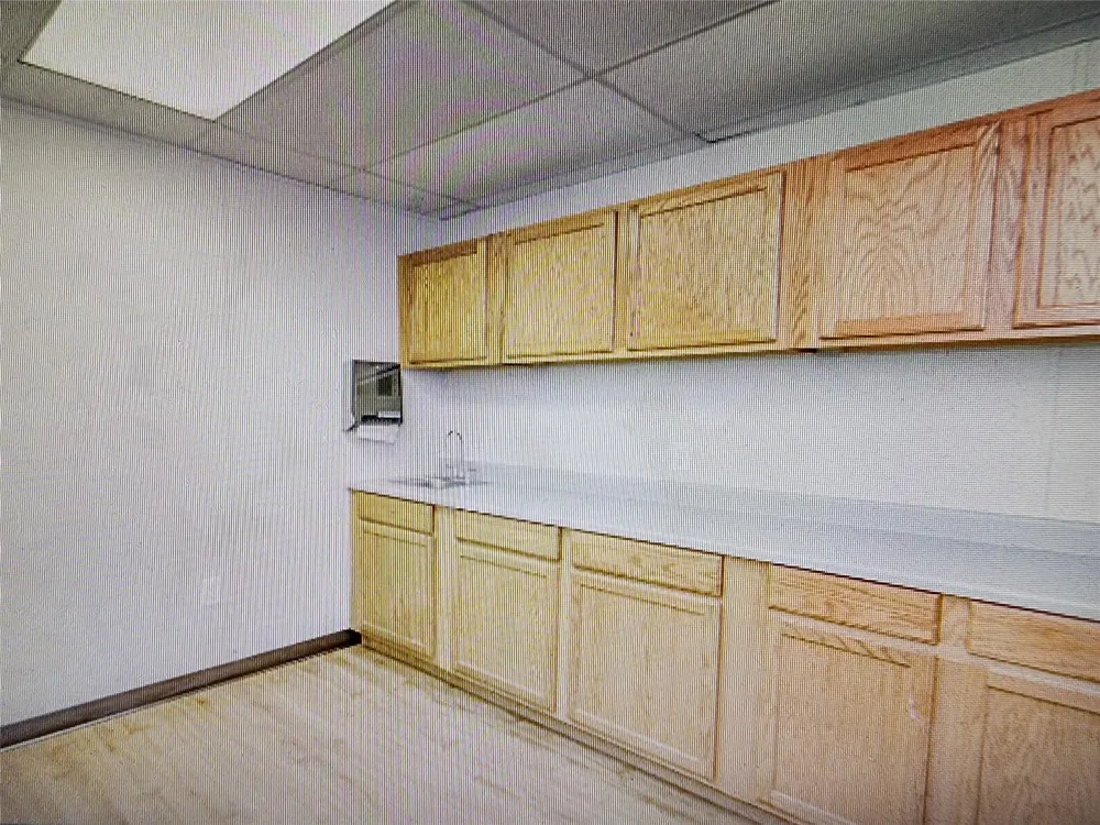 3373 E Highway 6 Alvin, TX 77511