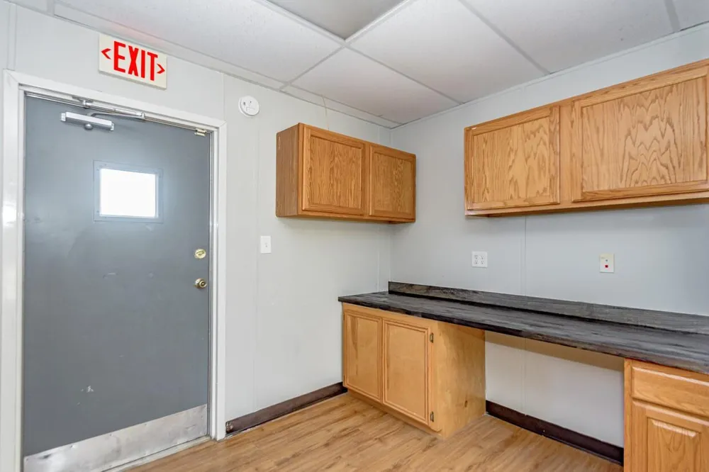 3373 E Highway 6 Alvin, TX 77511