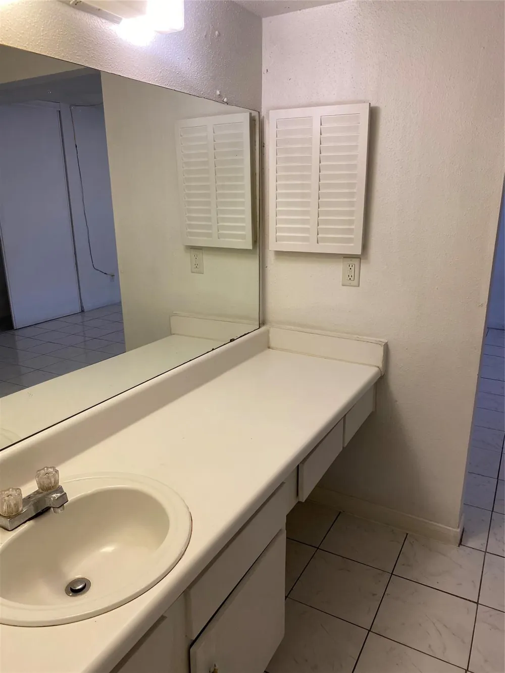 5625 Antoine Drive #412 Houston, TX 77091