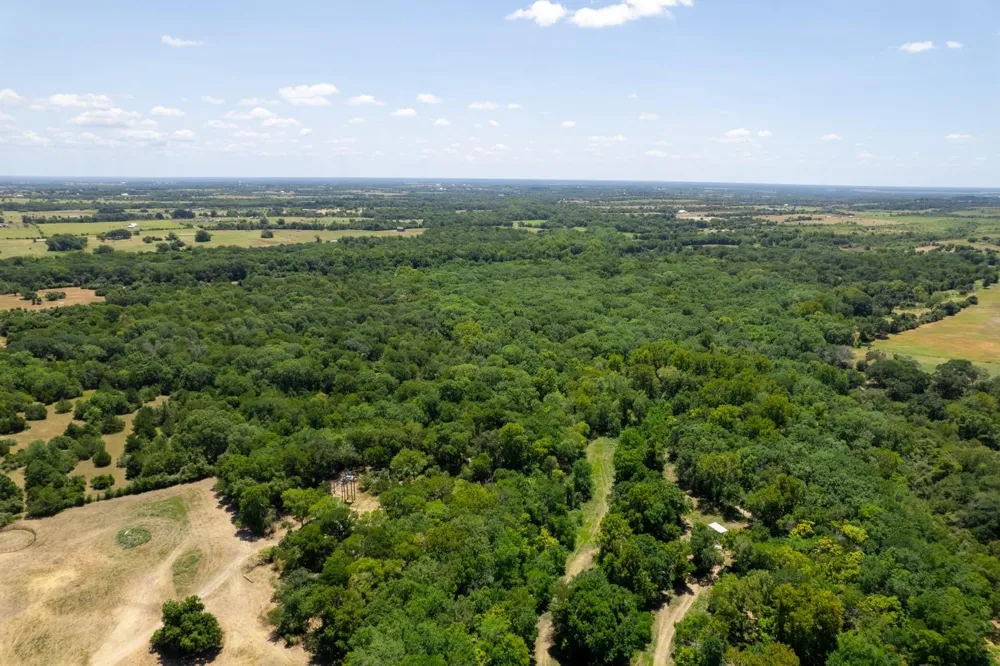 12515 Whitman Road Washington, TX 77880