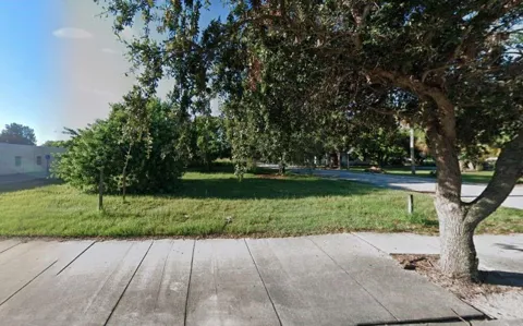 1215 Orange Avenue