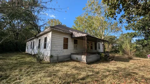1407 Madam Queen Street