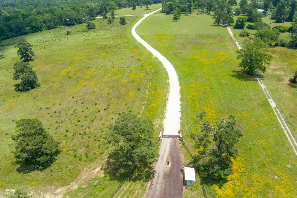6837 Private Road 1280 Centerville, TX 75833