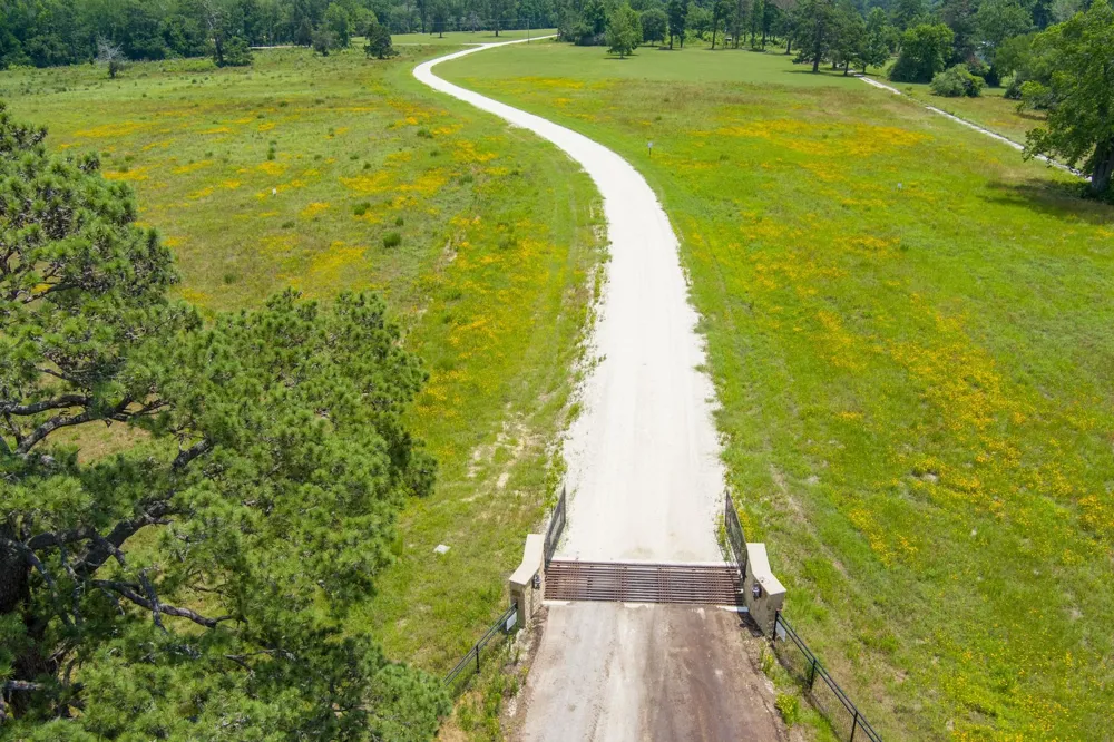 6837 Private Road 1280 Centerville, TX 75833