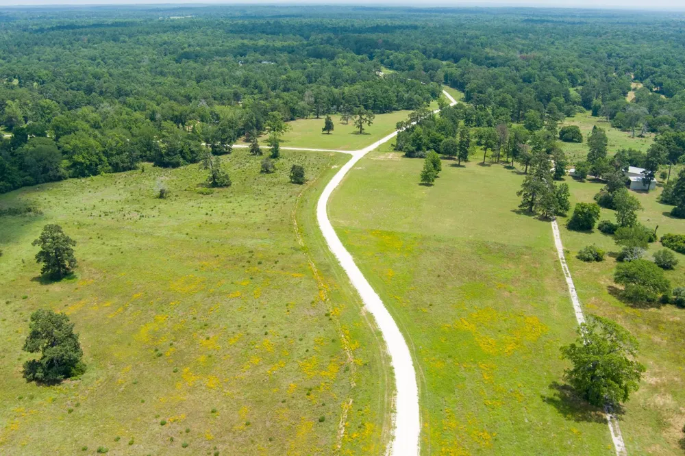 6837 Private Road 1280 Centerville, TX 75833