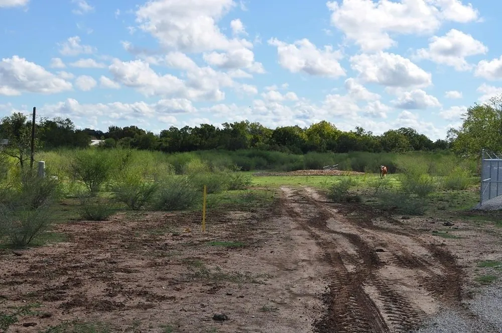 Bending Road La Grange, TX 78945