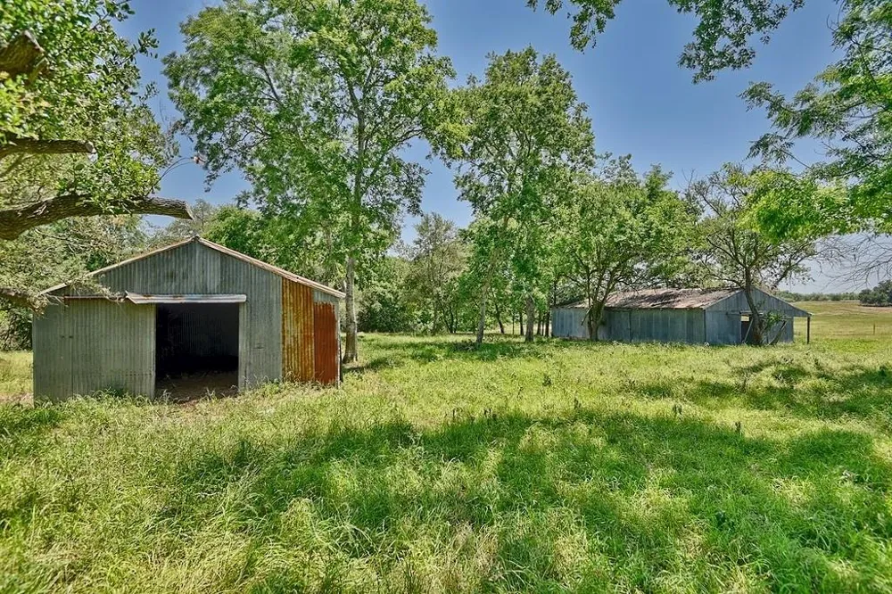 Mode Lane La Grange, TX 78945