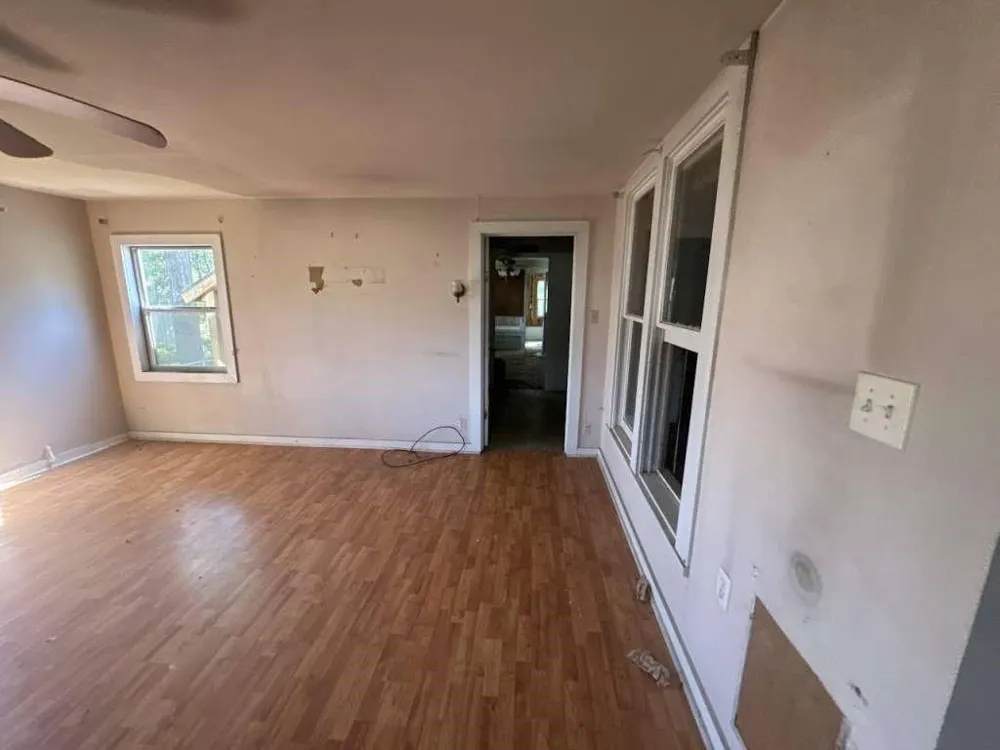 716 E Main Street Nacogdoches, TX 75961