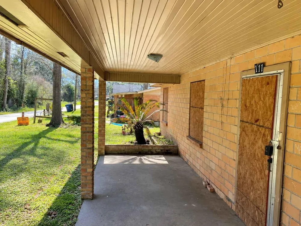111 Mcmillan Avenue Kirbyville, TX 75956