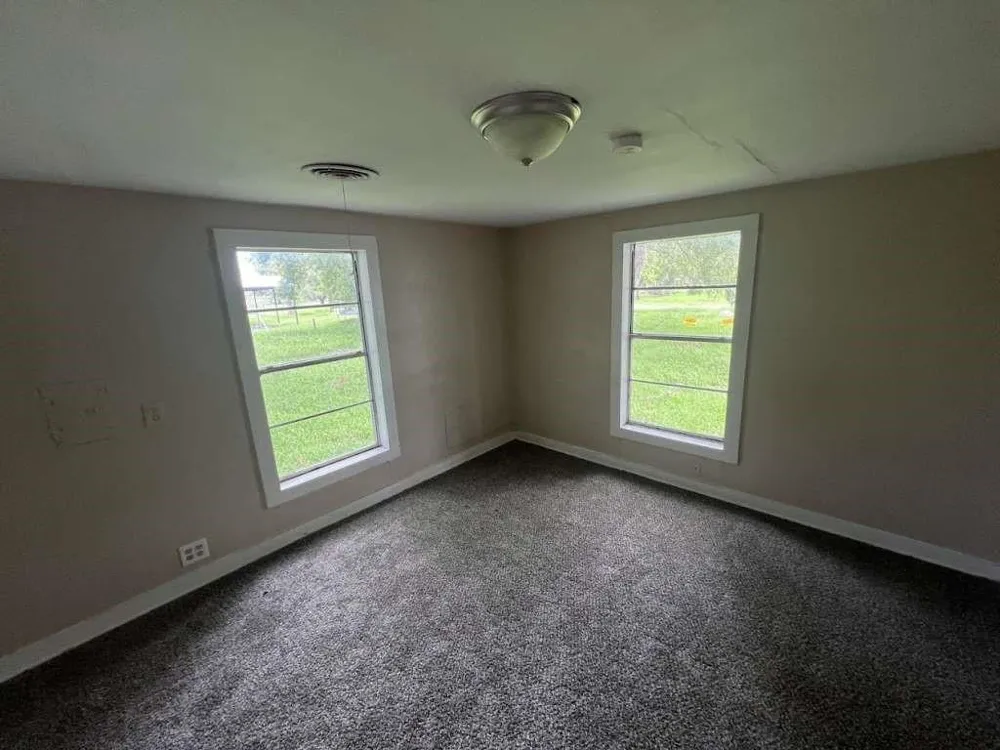 1414 Avenue K Danbury, TX 77534