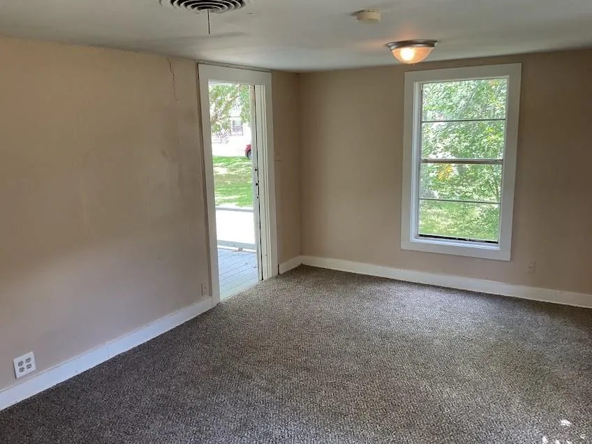 1414 Avenue K Danbury, TX 77534
